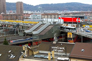 <span class="mw-page-title-main">Zürich Hardbrücke railway station</span> Railway station in Zürich, Switzerland