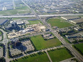 <span class="mw-page-title-main">Hurontario LRT</span> Light rail line under construction in Mississauga and Brampton, Ontario, Canada