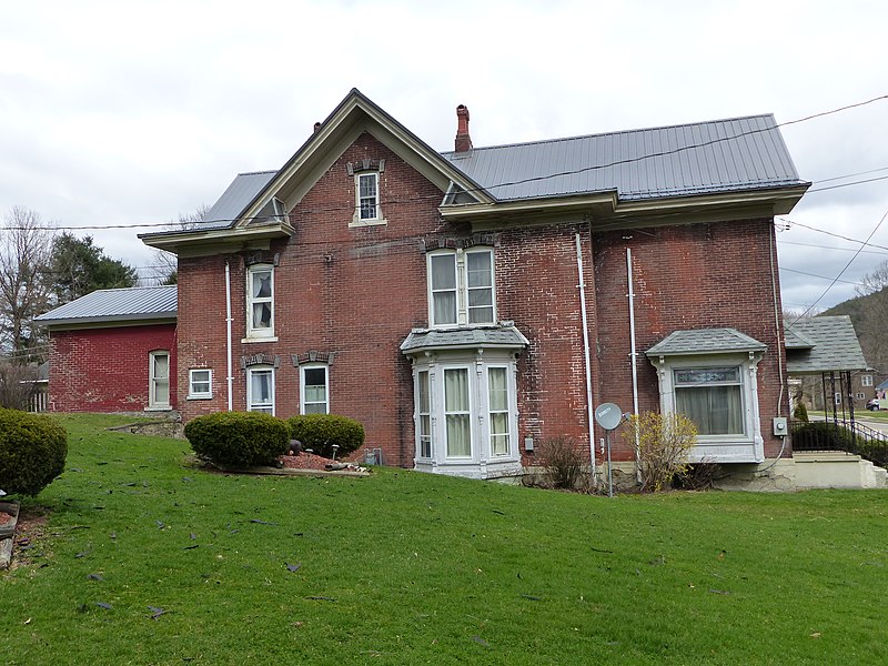 File:Houses on Front Street in Addison NY 10a.jpg