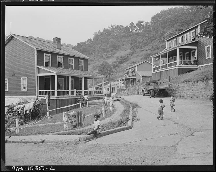 File:Housing for Negro miners. U.S. Coal and Coke Company, Gary Mines, Gary, McDowell County, West Virginia. - NARA - 540845.jpg