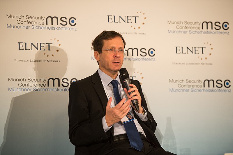 File:Isaac Herzog at MSC 2015.jpg