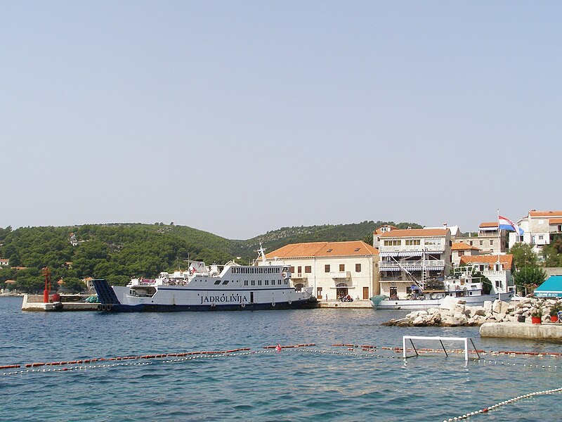 File:Jadrolinija ferry Ero in port of Sumartin.jpg