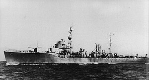 Jepang mengawal kapal Awaji 1944.jpg