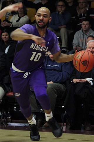 <span class="mw-page-title-main">Kahlil Dukes</span> American basketball player
