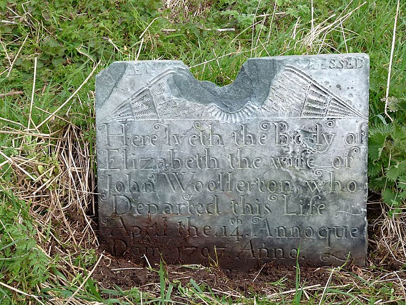 File:Kinoulton Old Churchyard - Belvoir Angel headstone - geograph.org.uk - 4417031.jpg