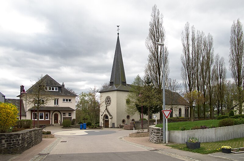 File:Kirche Dahl 03.jpg