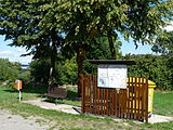 Čeština: Informační tabule u zvoničky ve vsi Kochnov v okrese Benešov ve Středočeském kraji. English: Information board at the bell tower in the village of Kochnov, Benešov District, Central Bohemian Region, Czech Republic.