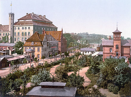 Kiel Castle (left rear) about 1900 Koenigliches Schloss Kiel 1900.jpg