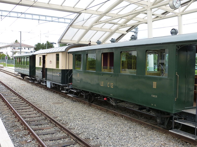 File:LEB train historique à Cheseaux.jpg