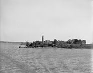 Lake Champlain, N.Y., Crown Point Light between 1890 and 1910.