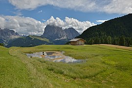 Lech dl Mandl, monumënt naturel.