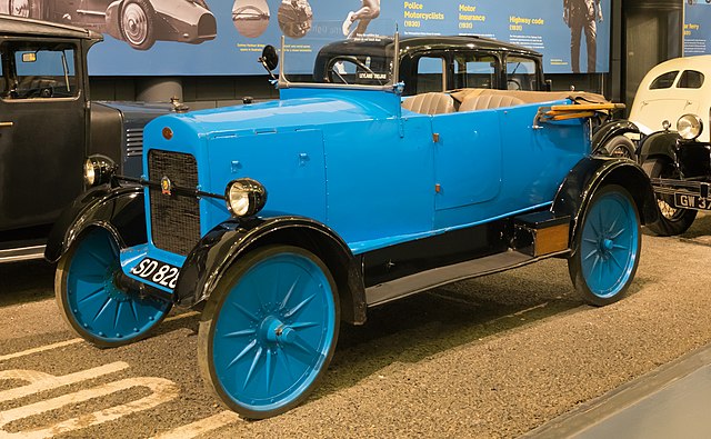 A 1924 Leyland Trojan tourer