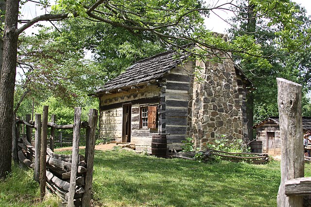 Image: Log Cabin at the Lincoln Living Historical Farm
