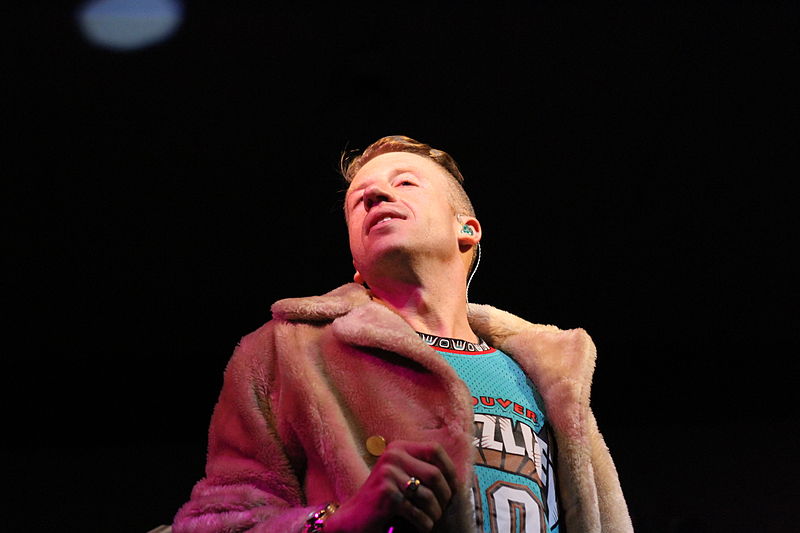 File:Macklemore (8466271986).jpg