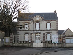Mairie Fresnay - L' Evêque.jpg