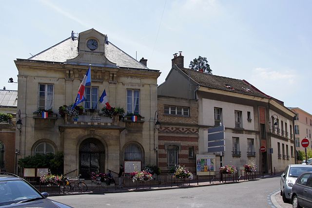 The town hall of Châtillon