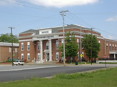 McLean County Courthouse Kentucky.jpg