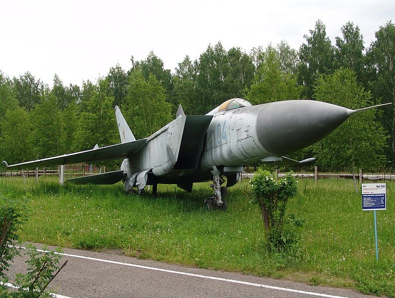 File:Mikoyan-Gurevich MiG-25P, Russia - Air Force AN1548516.jpg