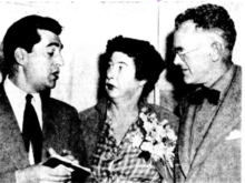 Slečna Moya Drying, Claude Bonin-Pissarro (vlevo), Hal Missingham, 1953. PNG