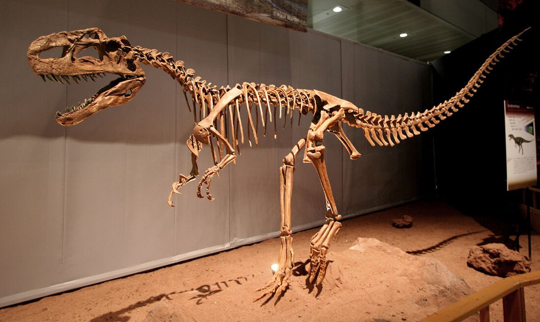 Monolophosaurus jiangi