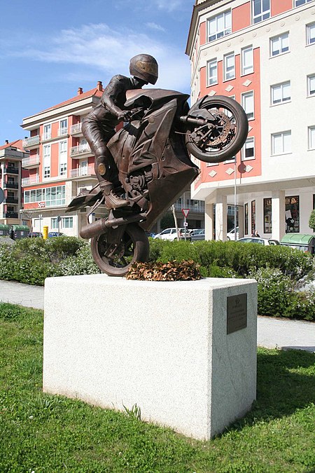 Monumento a Dani Rivas 02.jpg