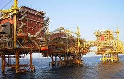 Oil and gas processing platform at Bombay High ONGC Oil Platform.jpg