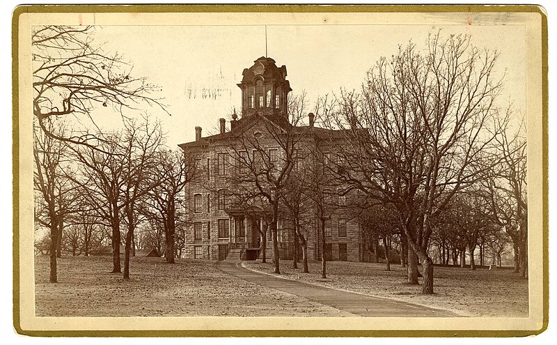 File:Old Main, University of Minnesota, 1885.jpg