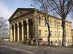 Providence Place United Reformed Church, Gate Piers kaj Pordegoj