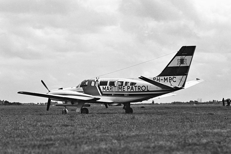 File:PH-MPC Cessna 404 Titan II (7344513960).jpg