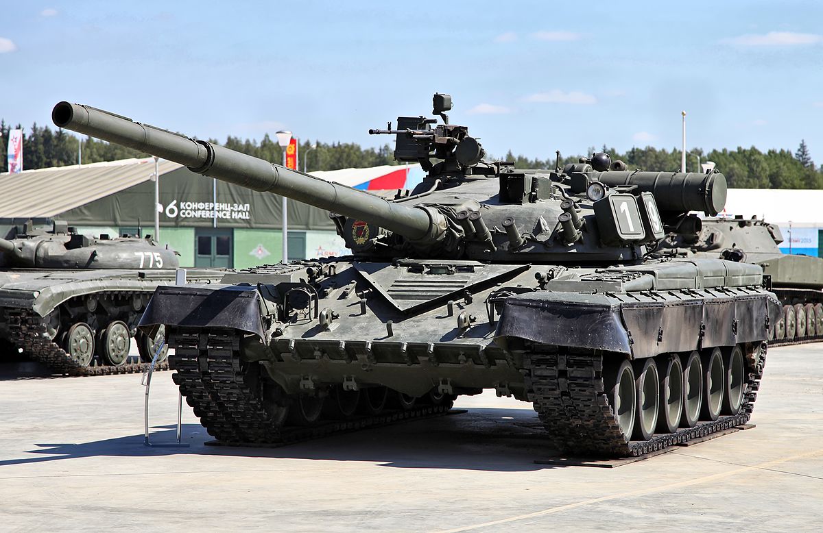 Category:T-80 tanks - Wikimedia