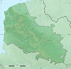 Mapa konturowa Pas-de-Calais, po prawej nieco na dole znajduje się punkt z opisem „Arras”