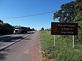 Placa da Região do Pampa Gaúcho, na BR-392. Santa Maria é um município de transição entre o Pampa e a Serra Gaúcha