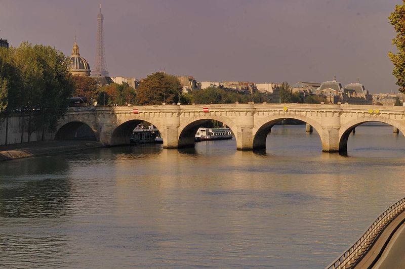 File:Pont Neuf, Paris 22 September 2012.jpg