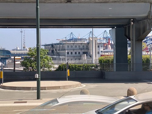 Ponte Cristoforo Colombo in Genova