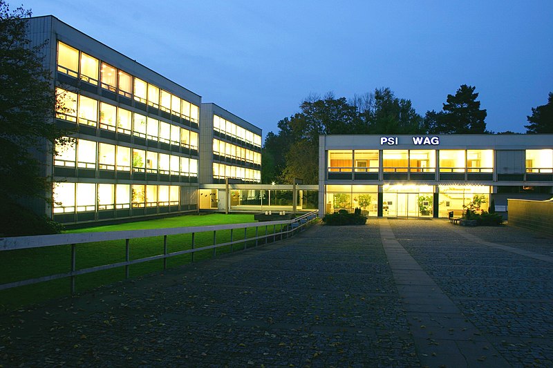 Preussag AG 800px-PreussagImmobilien_Salzgitter_Nacht