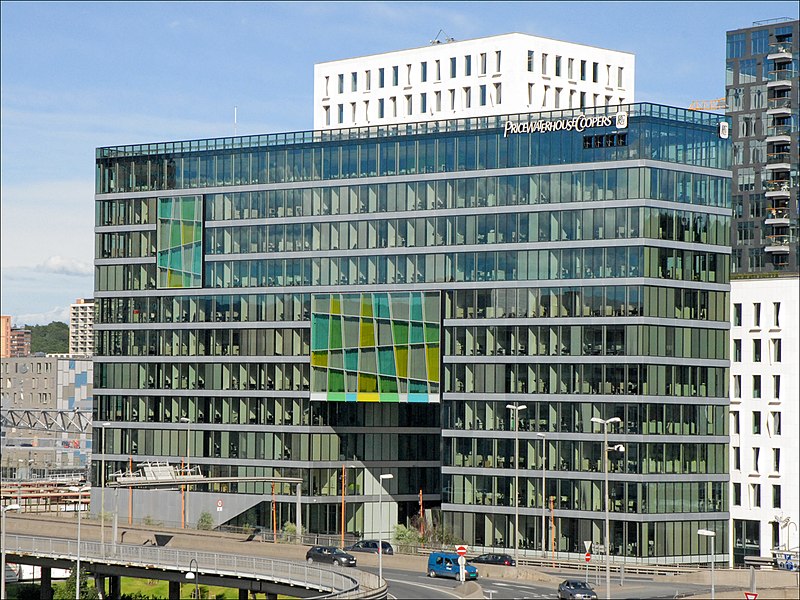 File:PriceWaterHouseCoopers Building, Oslo (4829564417).jpg