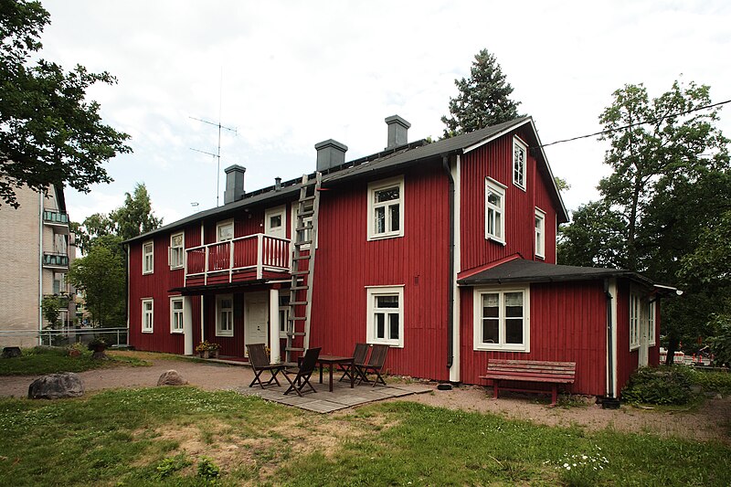 File:Punainen Huvila.jpg