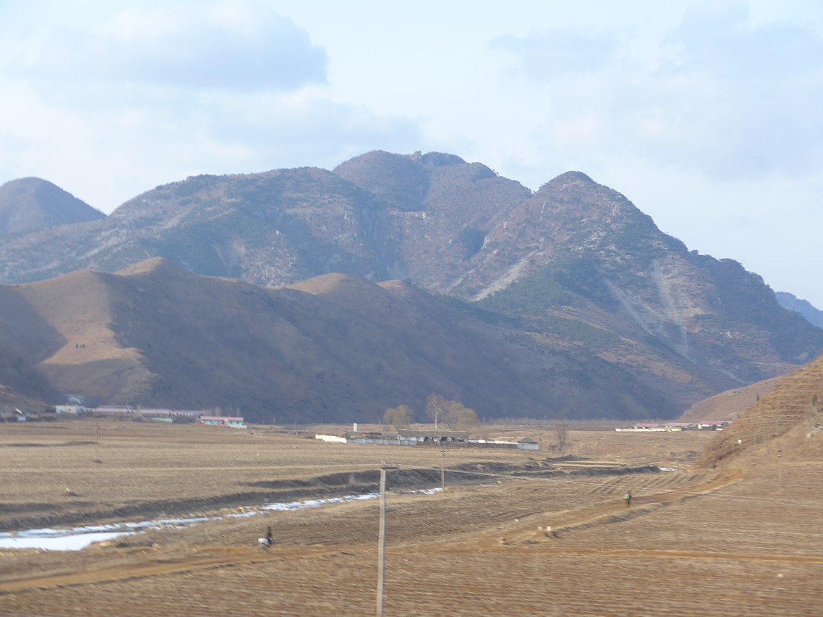 File Pyongyang Kaesong Hwy North Hwanghae  North Korea 