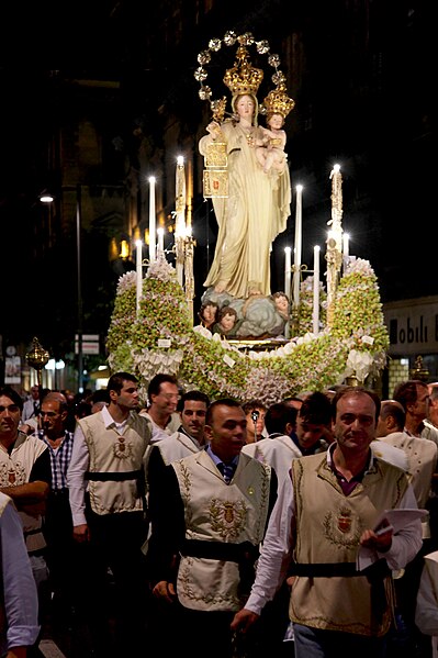 399px-Religious_Procession_in_Palermo_Italy%2C_Sicily.jpg