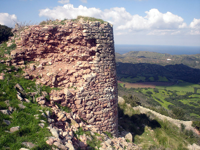 File:Remains of a Tower of Santa Agueda.jpg