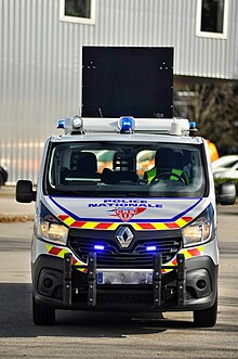 Fichier:Renault_Trafic,_CRS_autoroutière_2016_-_1.jpg