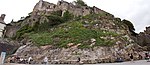 Felsen am Eingang (Le Mont-Saint-Michel, Manche, Frankreich) .jpg