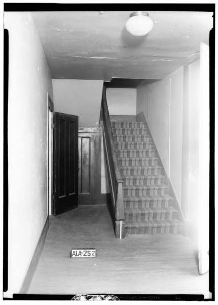 File:SOUTH FRONT HALL AND STAIR ON BASEMENT FLOOR - First Presbyterian Church, Main Street and Wilson Avenue, Eutaw, Greene County, HABS ALA,32-EUTA,10-9.tif