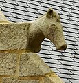 Chapelle Notre-Dame de la Roche, tête de cheval sculptée