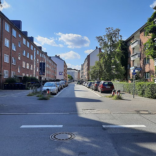Schauenburgerstraße zwischen Gerhardstraße und Holtenauer Straße, Kiel-Brunswik