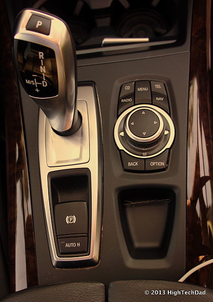 File:Shifter - 2013 BMW X5 xdrive 35i (9712367796).jpg