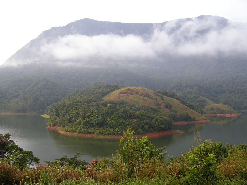 File:Siruvani Dam(4) (3169484185).jpg