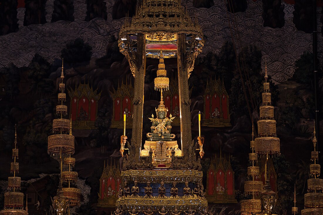 File:Summer - Emerald Buddha.jpg