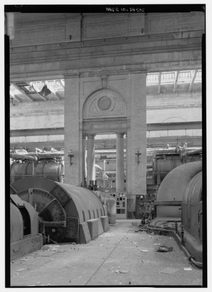 File:TURBINE HALL, DUPLICATE VIEW LOOKING TO SOUTH GALLERY BETWEEN UNITS 5 AND 2 - Delaware County Electric Company, Chester Station, Delaware River at South end of Ward Street, HAER PA,23-CHES,2-74.tif