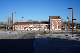 Fortune Salaire Mensuel de Gare De Templeuve France Combien gagne t il d argent ? 1 900,00 euros mensuels